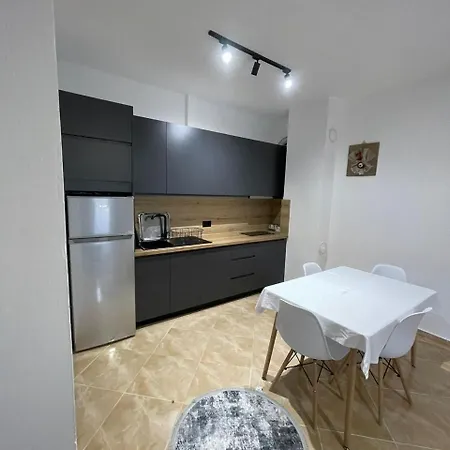 Keda'S-Apartament Apartamento Pogradec