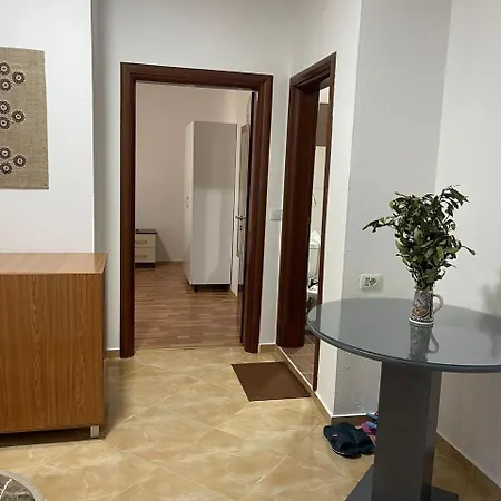 Keda'S-Apartament Pogradec